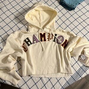 Champion Off-White Graphic Cropped Hoodie
